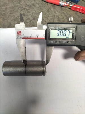 Universele versterkingsstaafsplice compatibel met alle staven gegalvaniseerde / epoxy-gecoate stalen koppelingen