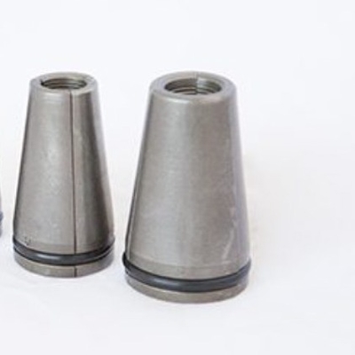 Koudgevormde corrosiebestendige wedges in postspanning / postspanning wedge